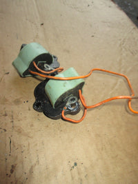 Load image into Gallery viewer, Evinrude 50hp 2 stroke outboard ignition coil set (580821)
