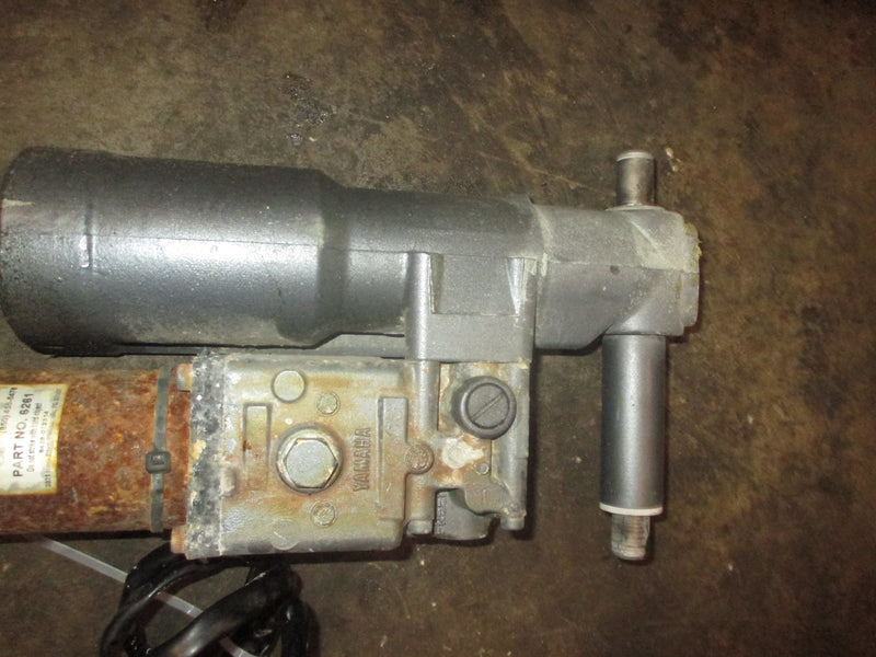 Yamaha 100hp 4 stroke outboard Tilt Trim Unit (67F-03)