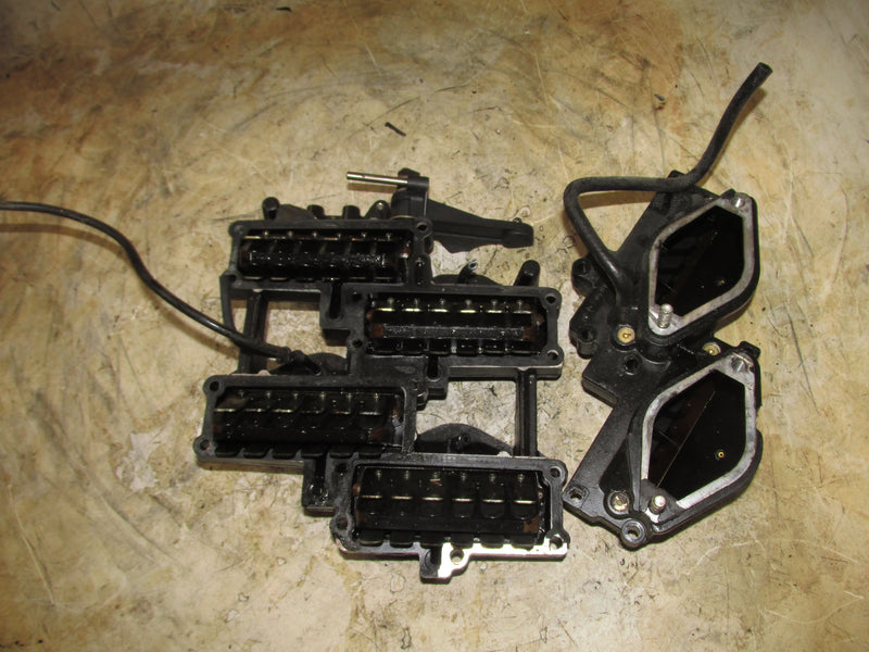 Evinrude Ficht 200hp 2 Stroke Outboard Intake Manifold / Reeds (346157/347256)