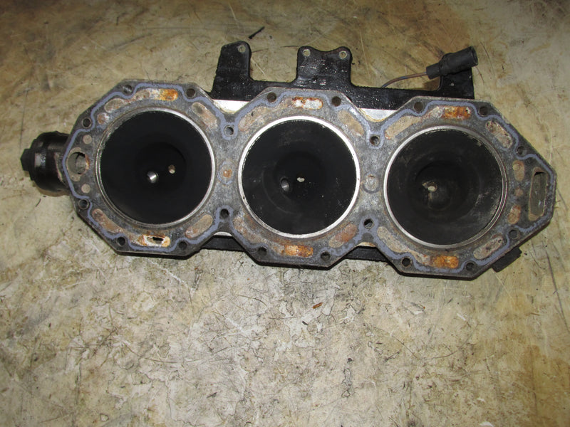 Evinrude Ficht 200hp 2 Stroke Outboard Starboard Cylinder Head (347261)