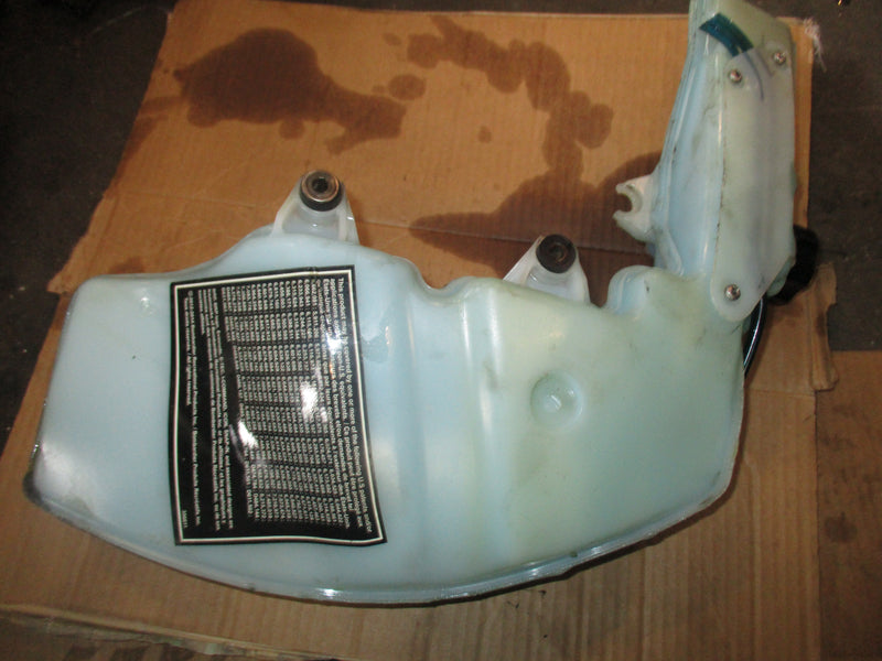 Evinrude ETEC 40hp outboard oil tank and pump (5007951)