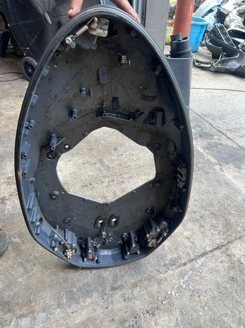 Yamaha 350hp 4 stroke outboard bottom cowling (6AW-42710-00-8D)