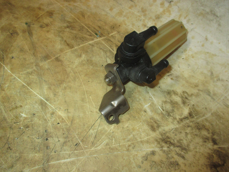 Yamaha Mercury 90hp 4 stroke outboard fuel filter 881538T1