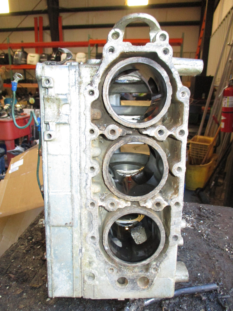Evinrude 75hp outboard crankcase block