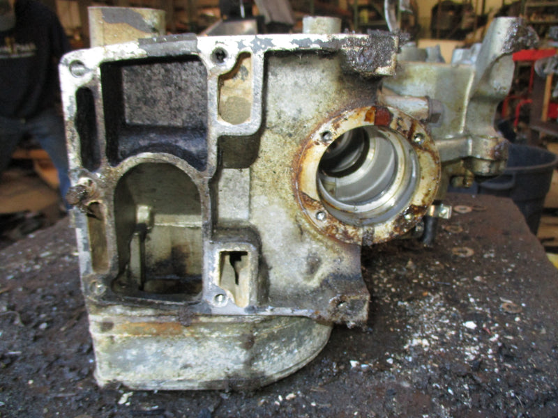 Evinrude 75hp outboard crankcase block