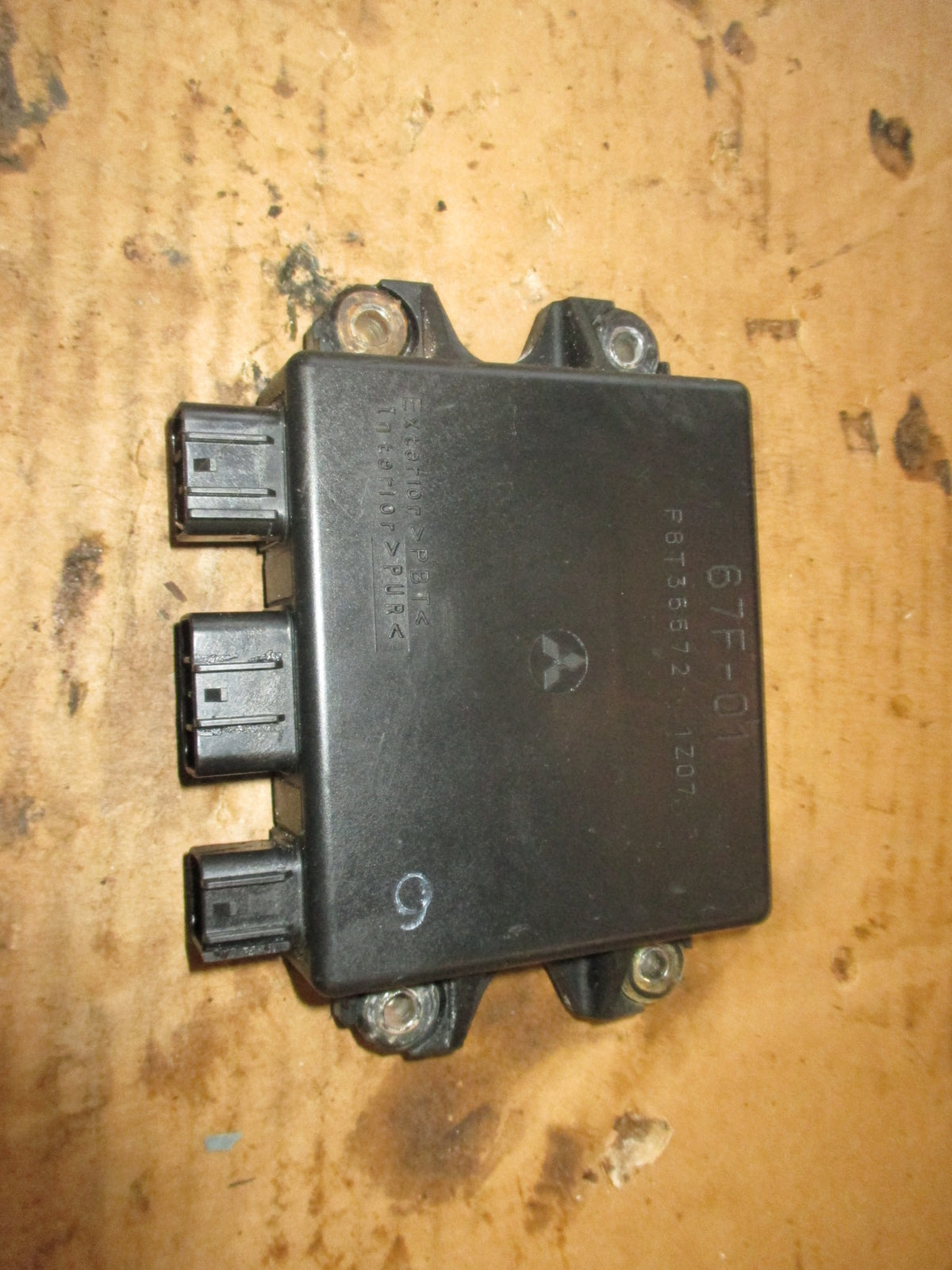 Yamaha 100hp 4 stroke outboard ECU (67F-85540-01)