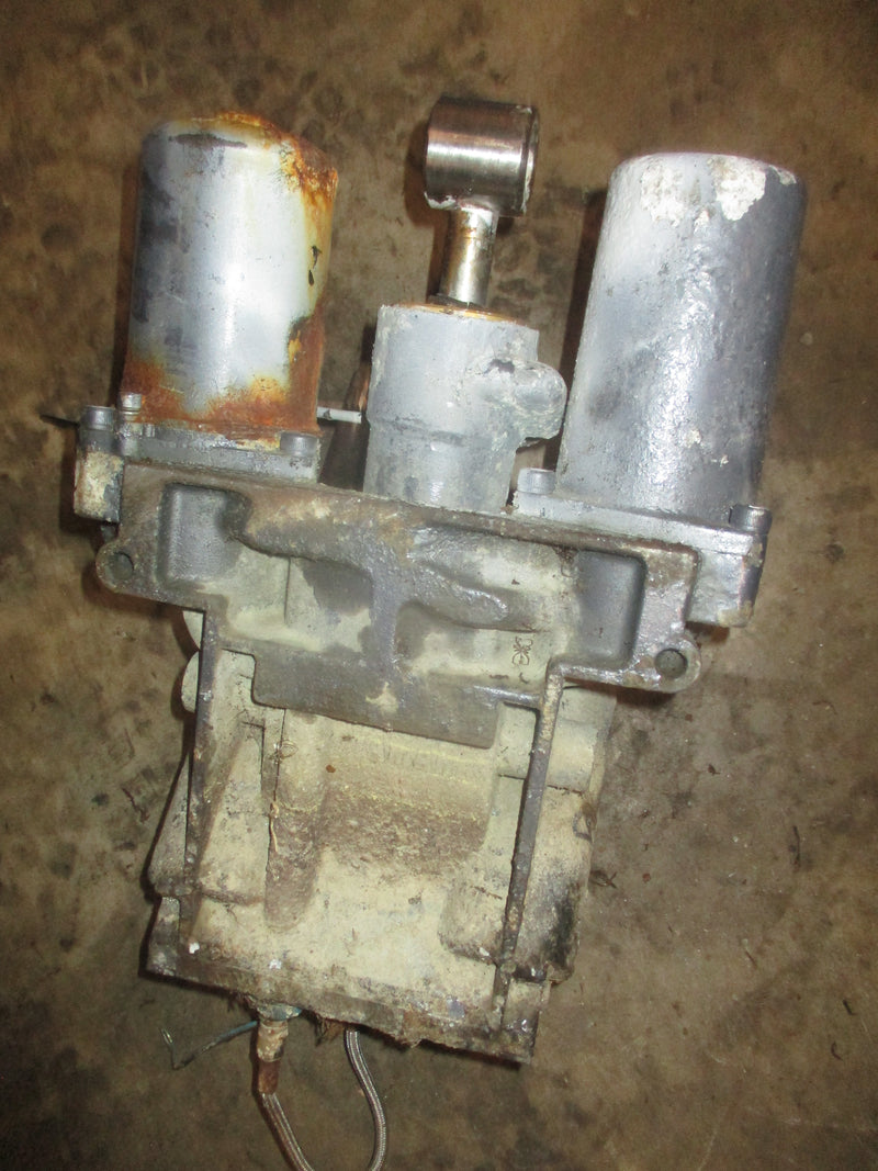 Yamaha 250hp 4 stroke outboard tilt trim unit