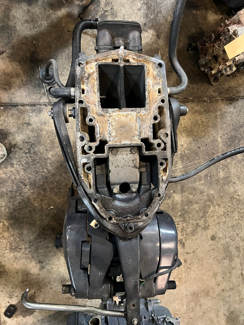 Evinrude Ficht 225hp 2 stroke outboard 20" midsection