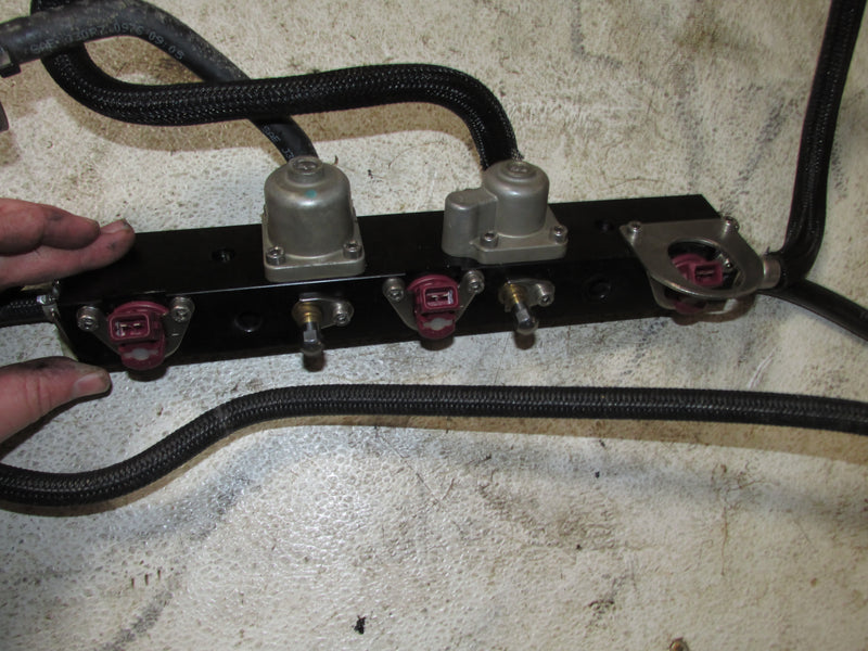 Mercury Optimax 115hp 2 Stroke Outboard Fuel Rail and Injector Set (895751)