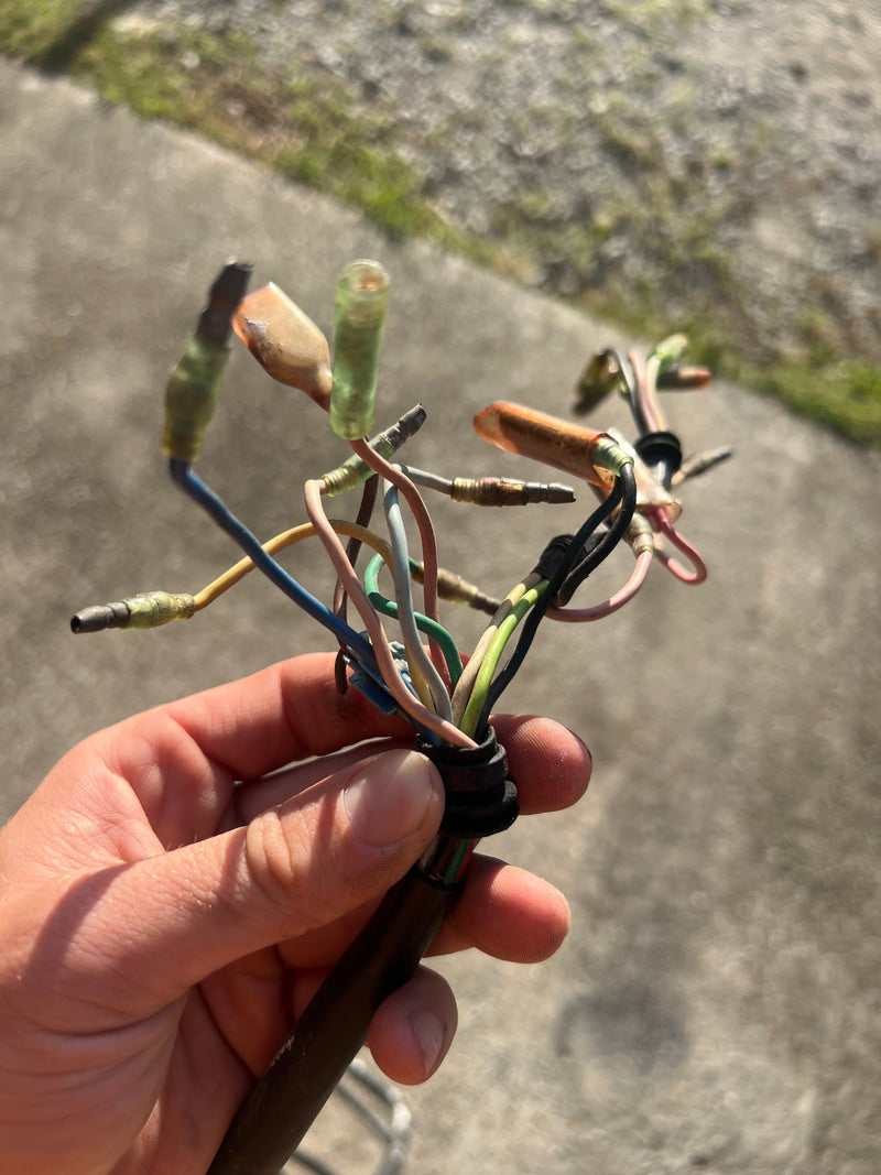 Tohatsu 2 stroke outboard rigging harness 20'