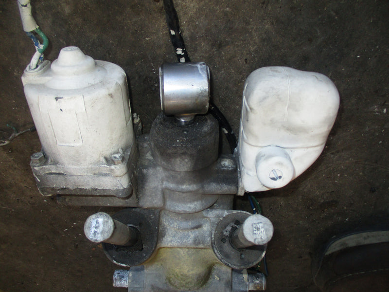 Johnson 90hp 2 stroke outboard tilt trim unit