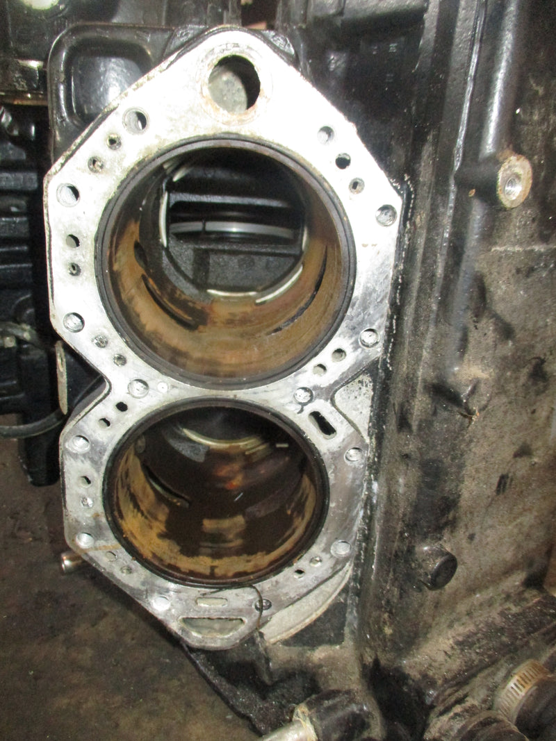 Johnson 90hp 2 stroke outboard crankcase block