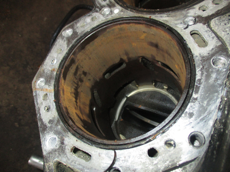 Johnson 90hp 2 stroke outboard crankcase block