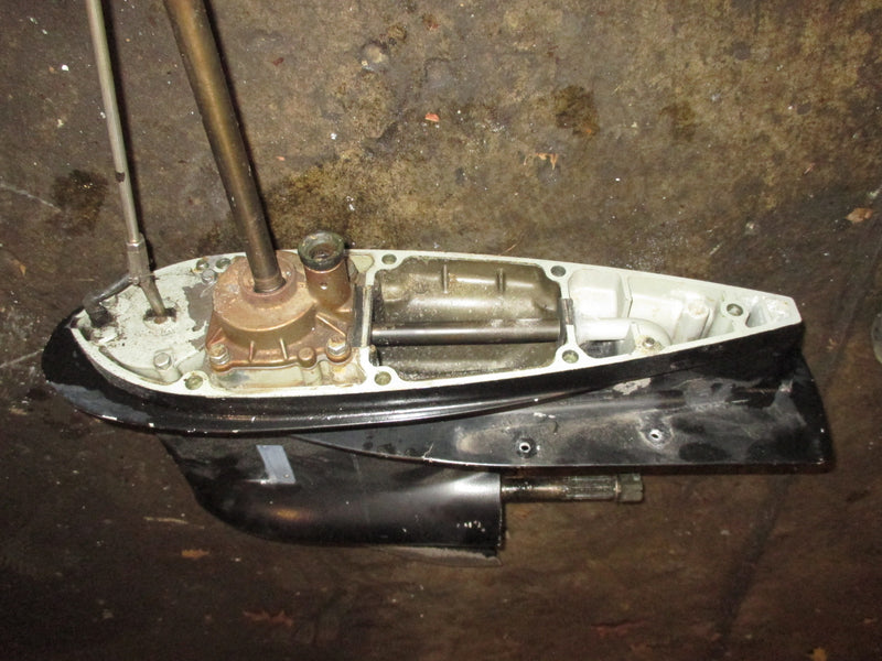 Suzuki DF70 70hp outboard 20 inch lower unit CASING CRACKED