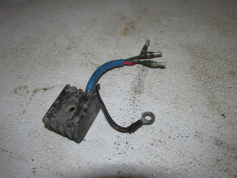 Yamaha 40hp 2 CYL 2 Stroke Outboard Rectifier Regulator (664-81970-61-00)