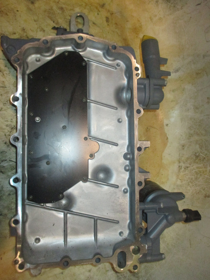Yamaha 225hp 4 stroke outboard Crankcase cover (69J)