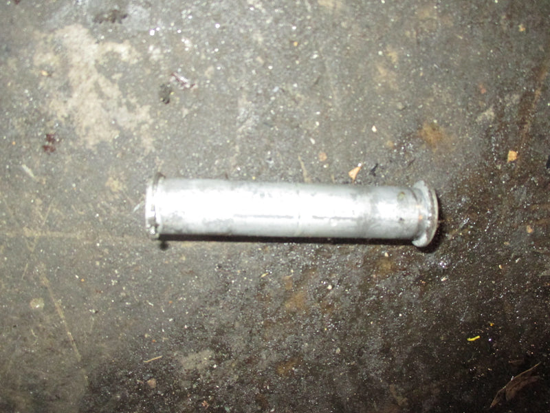 Yamaha 250hp 4 stroke outboard upper trim pin (6E5-43126-02-00)