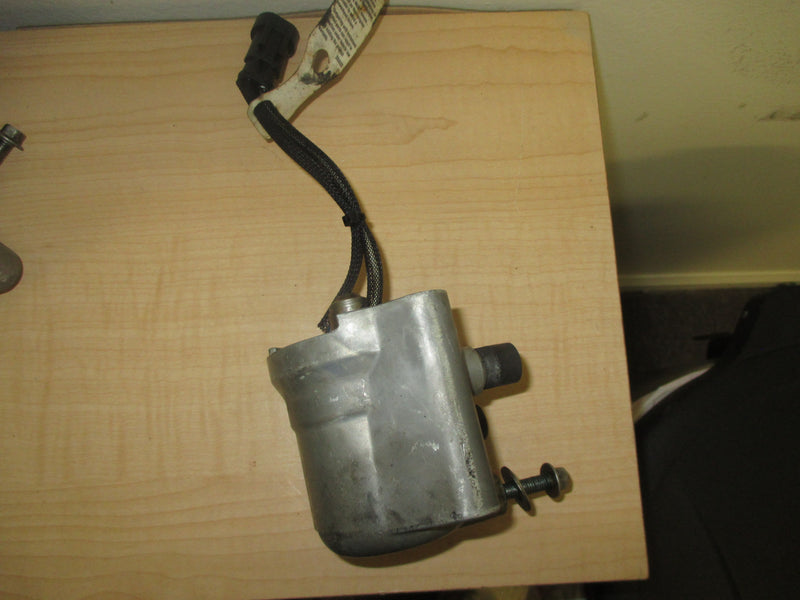 Evinrude ETEC 25hp outboard fuel injector (5008462) (353748)