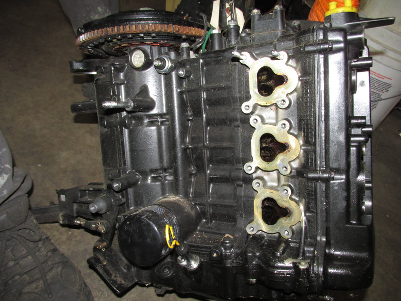 Suzuki DF40 40hp Outboard Crankcase Powerhead
