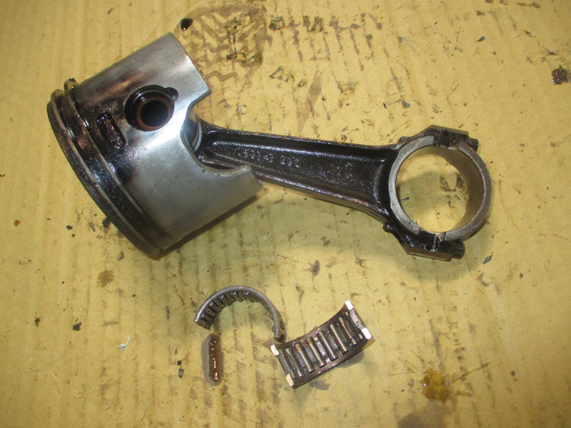 Johnson Ficht 150hp outboard port piston and rod (5001294)