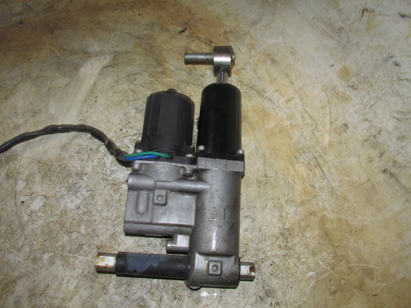 Suzuki DF40 40hp Outboard Tilt Trim Unit (48000-87J14)