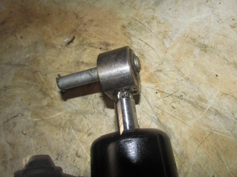 Suzuki DF40 40hp Outboard Tilt Trim Unit (48000-87J14)