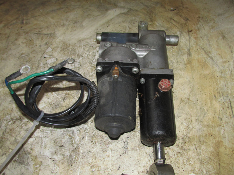 Suzuki DF40 40hp Outboard Tilt Trim Unit (48000-87J14)