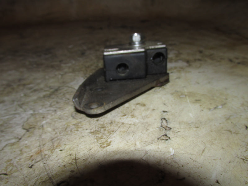 Suzuki DF90 90hp 4 Stroke Outboard Throttle/shifter cable holder
