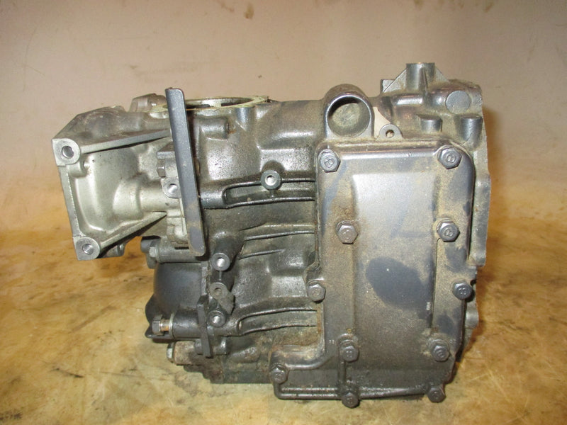Yamaha 25hp 2 stroke outboard crankcase block