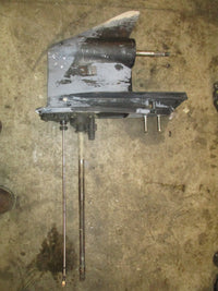 Load image into Gallery viewer, Johnson 150hp 2 stroke outboard 25" lower unit
