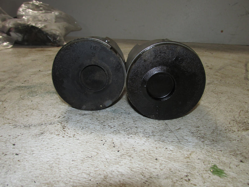 Mercury Optimax 200hp 2 Stroke Outboard Starboard Piston and Rod Set of 2