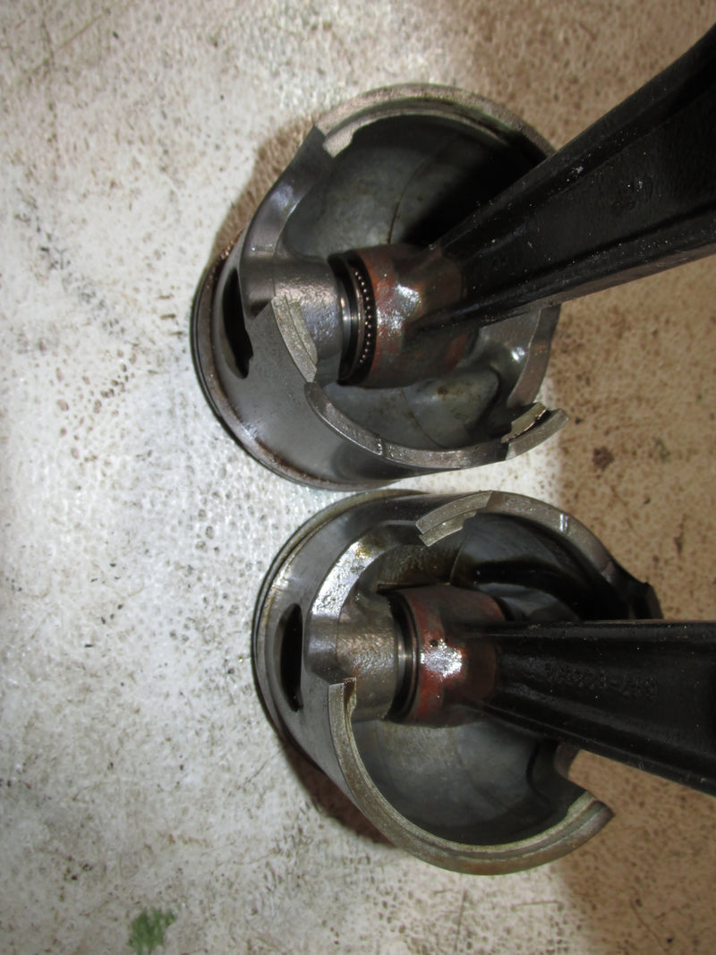 Mercury Optimax 200hp 2 Stroke Outboard Starboard Piston and Rod Set of 2