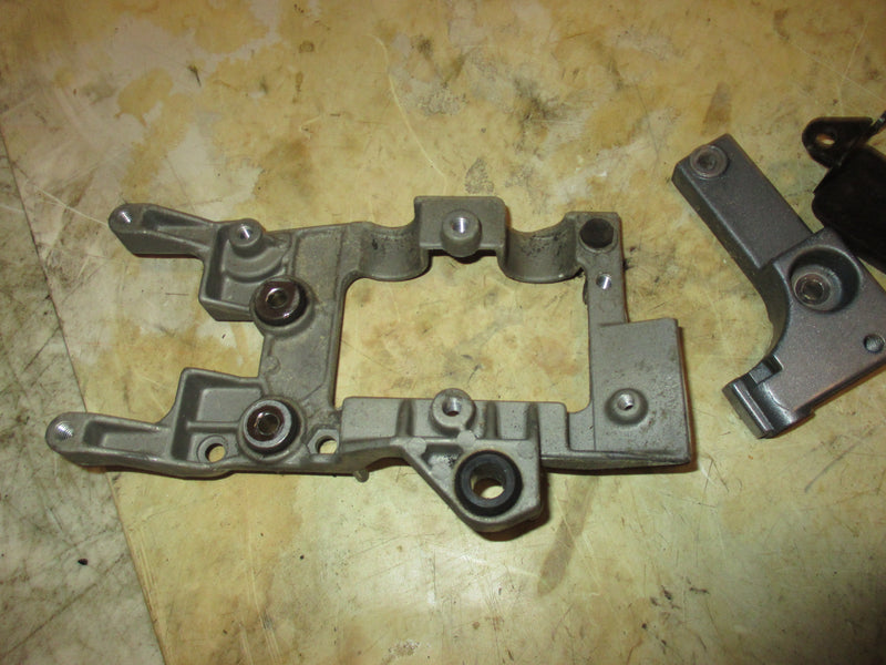 Yamaha 25hp 2 stroke outboard bracket set