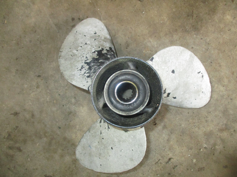 Evinrude 50hp 2 stroke outboard aluminum prop 11 1/4 x 17