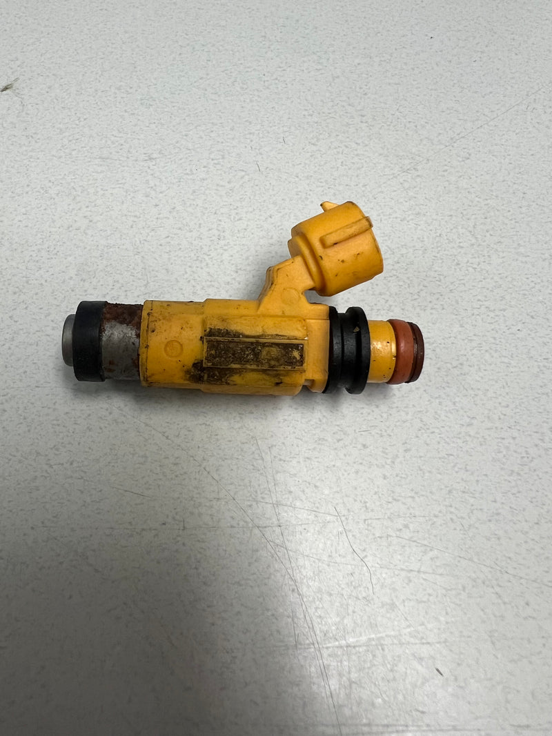 Yamaha 150hp 4 stroke outboard Fuel injector 63P-13761-00