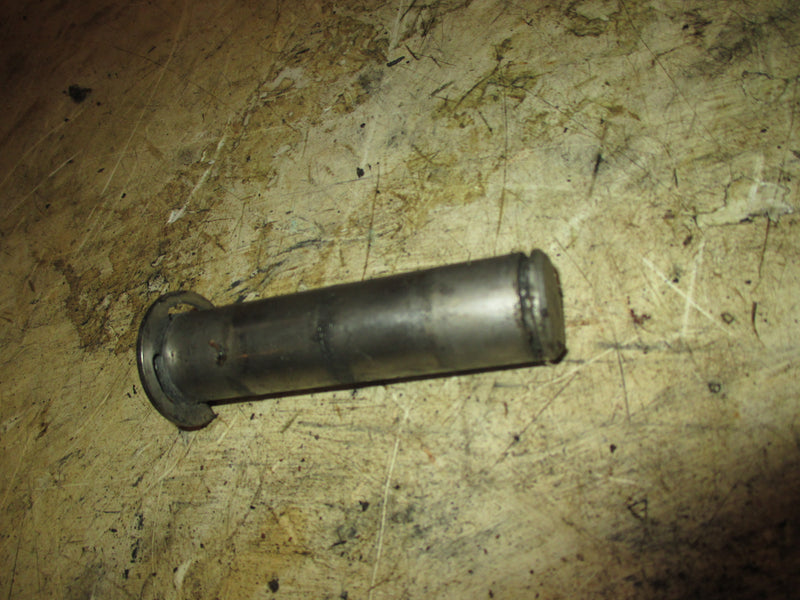 Honda BF130A 130hp 4 stroke outboard upper trim pin (56532-ZZ0-C00)