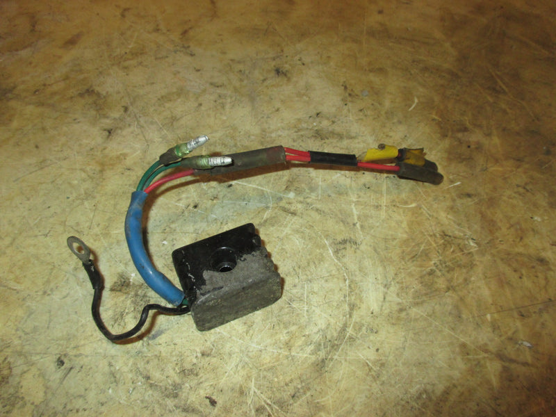 Yamaha 25hp 2 stroke outboard rectifier regulator (664-81970-61)