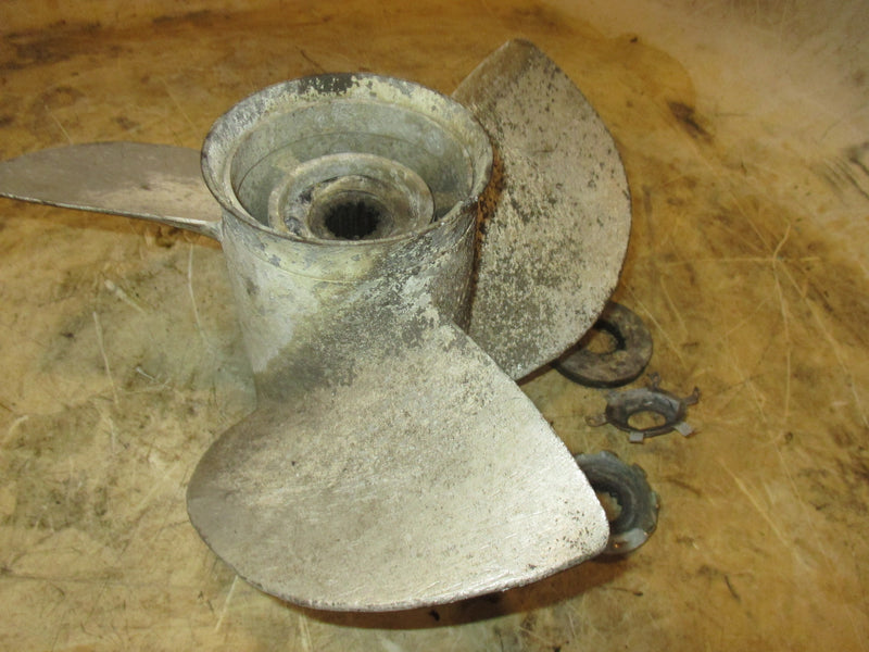 mercury 115hp 2 stroke outboard aluminum propellor