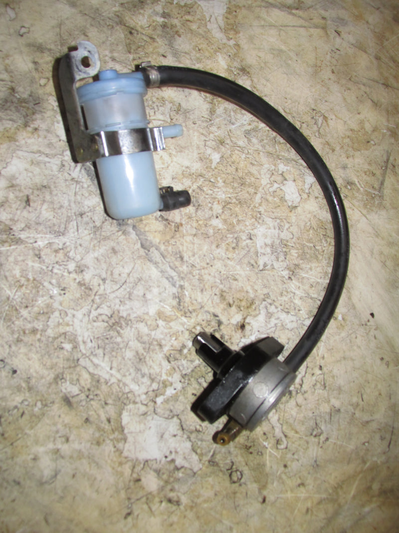Suzuki DF40 40hp Outboard Fuel Pump and Filter (15100-87J0V)