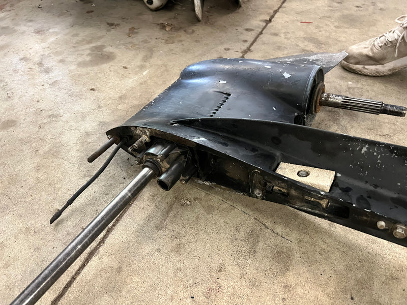 Mercury 150hp 2.5L 2 stroke outboard 25" Lower Unit