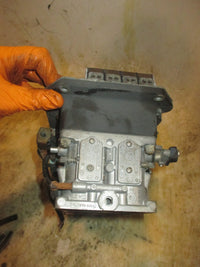 Load image into Gallery viewer, Mercury 150hp 2.5L 2 stroke outboard Carburetor/Intake Manifold set (828272-C)
