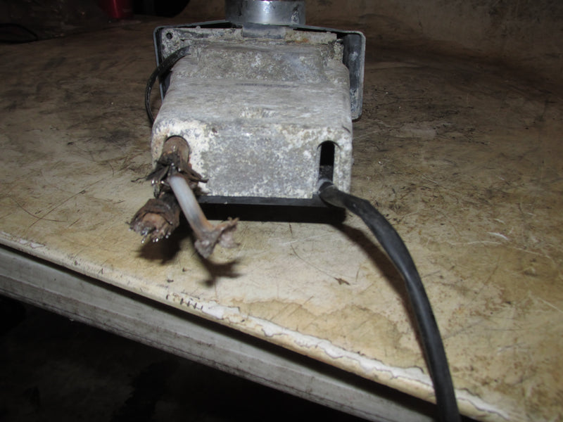 Suzuki DF40 40hp Outboard Top Mount Control Box