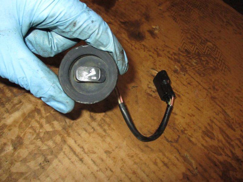 Suzuki DF115 115hp 4 stroke outboard tilt trim switch (37850-99E04)
