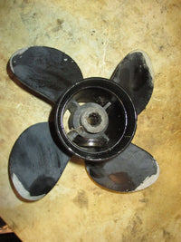 Load image into Gallery viewer, Yamaha 25hp 2 stroke outboard 4 blade solas aluminum propellor (3213310112)
