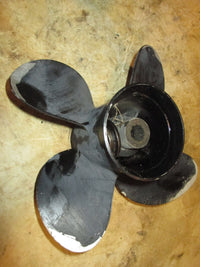 Load image into Gallery viewer, Yamaha 25hp 2 stroke outboard 4 blade solas aluminum propellor (3213310112)
