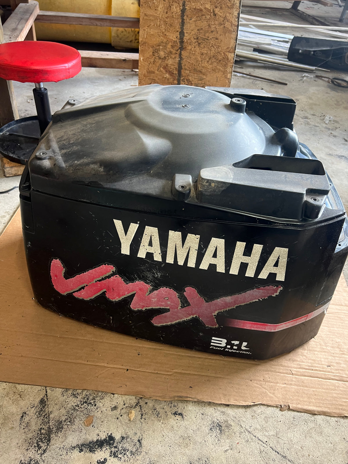 Yamaha VMAX OX66 200hp 3.1L 2 stroke outboard Top Cowling