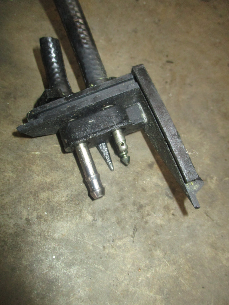 Evinrude 50hp 2 stroke outboard fuel fitting (333759)