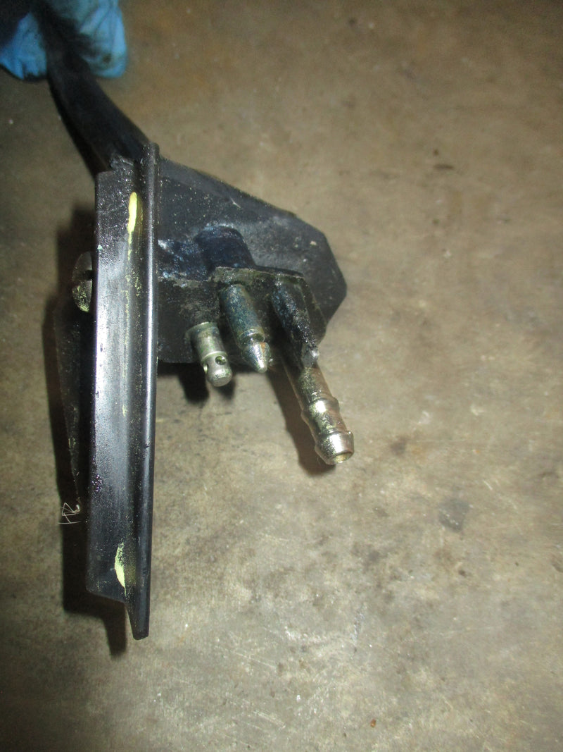 Evinrude 50hp 2 stroke outboard fuel fitting (333759)