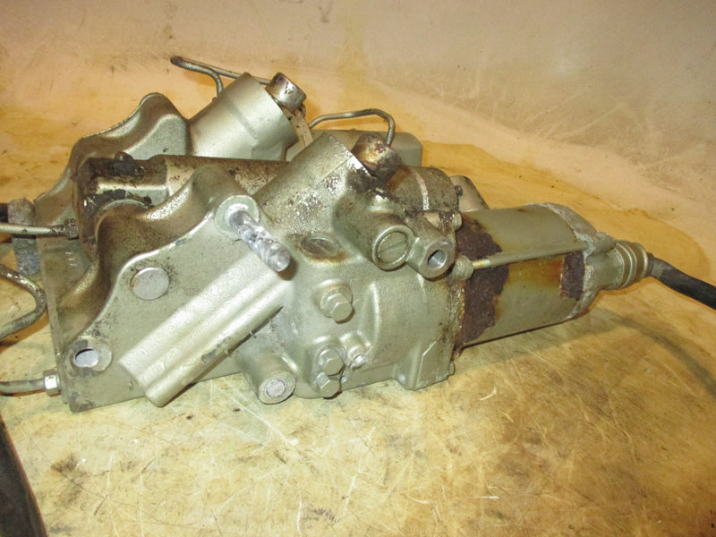 Suzuki DT150 150hp 2 stroke outboard tilt trim unit