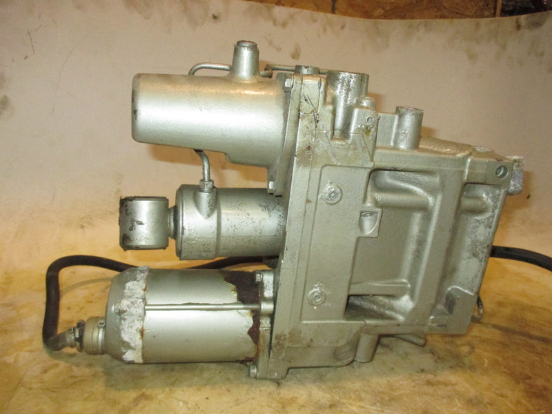 Suzuki DT150 150hp 2 stroke outboard tilt trim unit